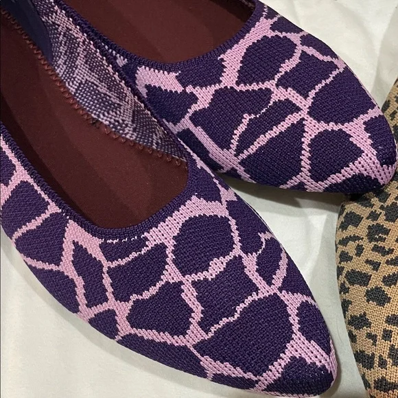 4pack Bundle Women's Flats - Yellow, Navy, Purple Geo, & Leopard Print-New - Picture 3 of 8